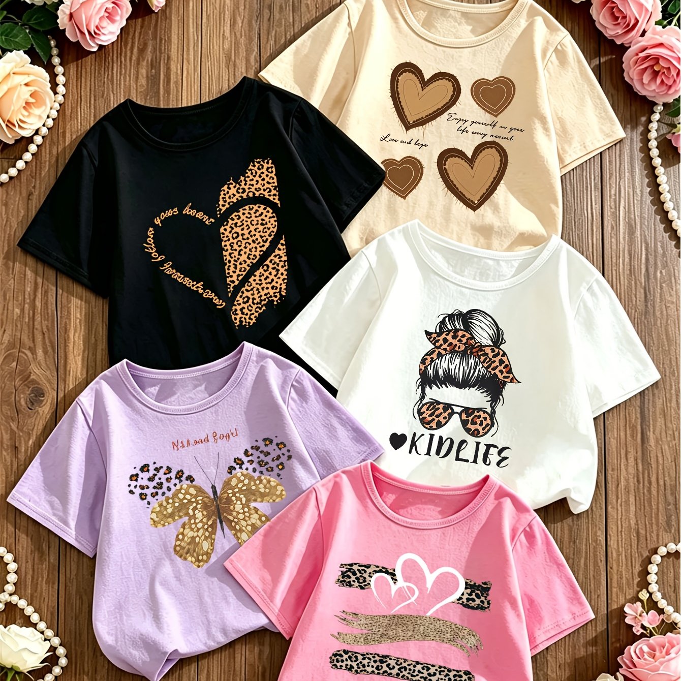 Lot de 5 T-shirts d'été pour filles, couleurs envoyées aléatoirement, T-shirt mignon et tendance à manches courtes, haut à col ras du cou avec motif de dessin animé à la mode, tissu doux, confortable et respirant, tenue décontractée quotidienne pour enfan – Image 2